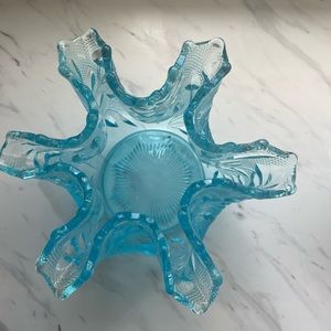 Westmoreland roselin blue iridescent bowl